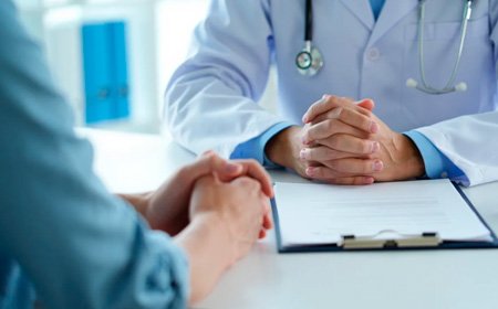 Мужчина на приеме у врача